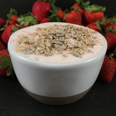 yogurt fragole 