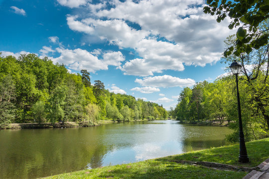 Beautiful pond in the park. Sredniy Tsaritsynskiy prud. Tsaritsyno Park.