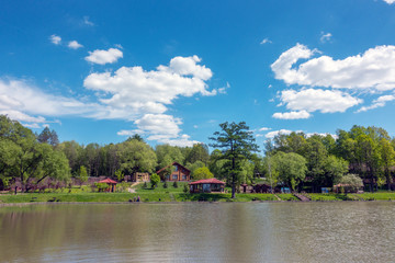 Fototapeta na wymiar Beautiful pond in the park.