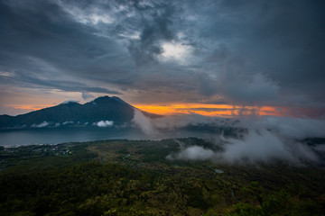 wulkan batur © BlackMediaHouse