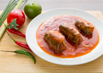 Mackerel in tomato sauce