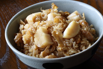 帆立貝の炊き込みごはん　Rice cooked scallops