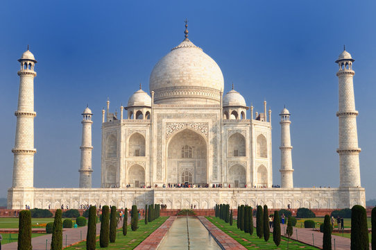 White marble Taj Mahal in India, Agra, Uttar Pradesh.