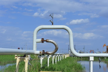 The pipe and valve oil fields