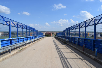 Obraz premium Puentes azules. 