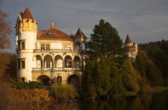 Schloss Zinkovy zwischen Klatovy und Nepomuk in Tschechien