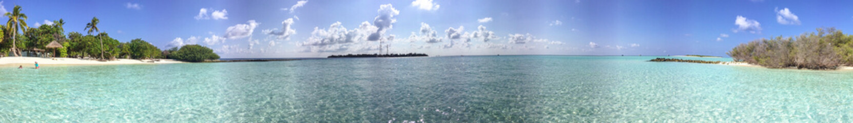 Beautiful colors of Maldives. Rasdhoo is a small island © jovannig