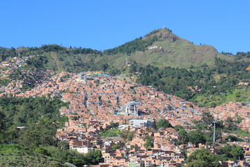 Fototapeta na wymiar Cerro Pan de Azúcar. Medellín, Colombia.