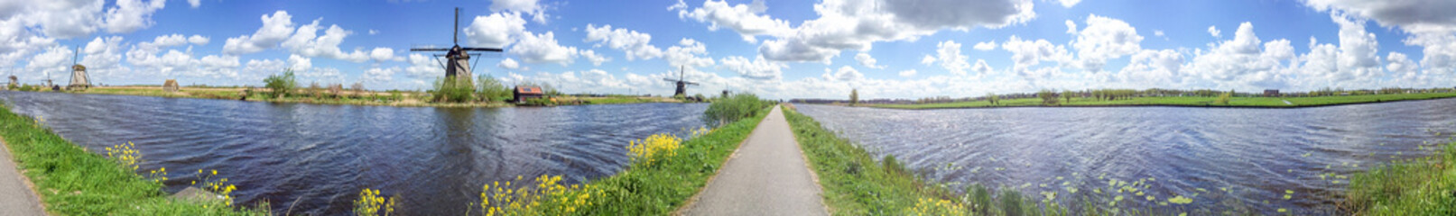 Kinderdijk windmills, panoramic view - The Netherlands
