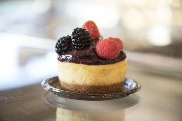 sweet, dolce, cream, dessert, cuisine, delicious, restaurant, food, fruit, italian