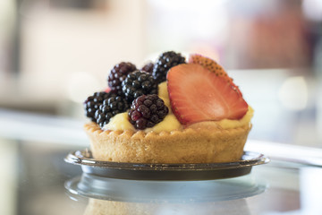 sweet, dolce, cream, dessert, cuisine, delicious, restaurant, food, fruit, italian