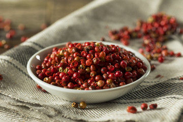 Dry Organic Red Peppercorns