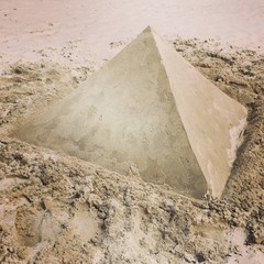 pyramid of sand