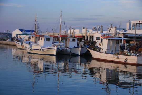 petit port de Naoussa
