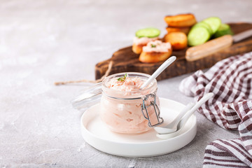 Fish rilletes