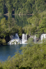 Fototapeta na wymiar waterfall at 