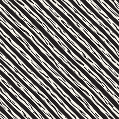Obraz premium Decorative seamless pattern with doodle lines. Hand painted grungy wavy stripes background. Trendy endless freehand texture
