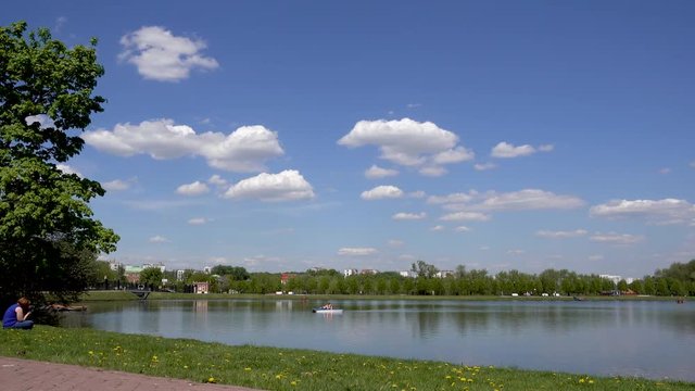 Beautiful pond in the park. Sredniy Tsaritsynskiy prud. Tsaritsyno Park, Moscow, Russia. 4k rela time video