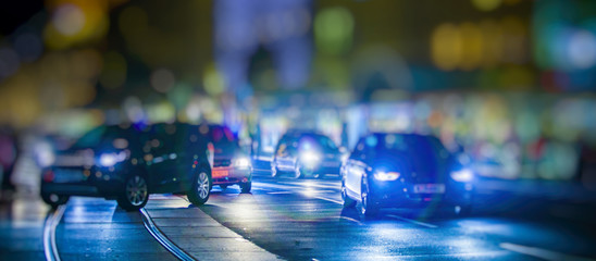 night traffic in the city 