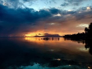 Obraz na płótnie Canvas Beautiful view on Moorea during sunset, Tahiti, French Polynesia