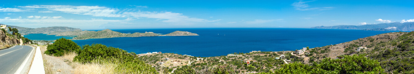 Fototapeta na wymiar Greece Crete, turquoise bay panorama from top of hill