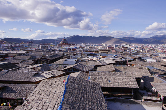 Blue Sky Dukezong Ancient Town In Shangri La, Yunnan, China