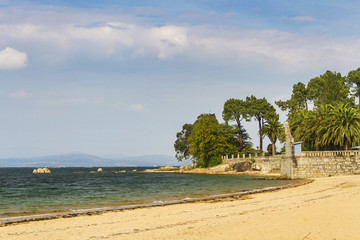 Wall on Sinas beach in Vilanova de Arousa