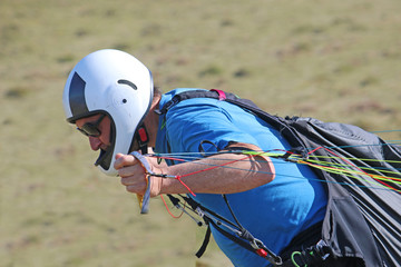 Paraglider forward launching