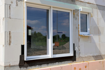 Fototapeta premium Neues Kunststofffenster, Außenaufnahme