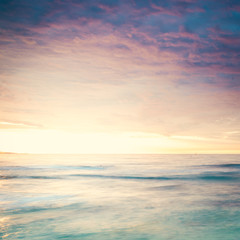 Naklejka na ściany i meble beautiful sunset on the ocean.