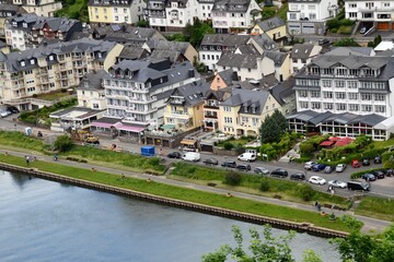 Panorama miasta Cochem na rzece Moselle ,Niemcy