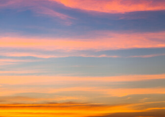 Obraz premium colorful dramatic sky with cloud at sunset