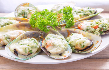 New Zealand mussels baked with cheese