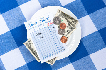Dining check with change