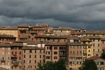 Fototapeta na wymiar Häuser in Toskana