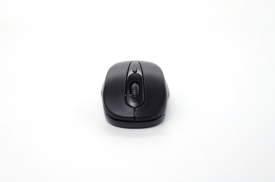 wireless black computer mouse isolate on white background
