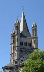 Fototapeta na wymiar Basilika Groß St. Martin