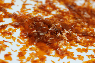 natural nail shellac in flakes