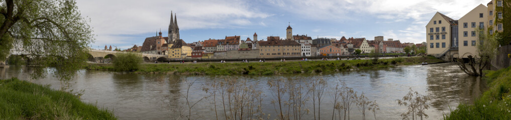 Fototapeta na wymiar Panorama Regensburg an der Donau