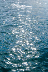 Erfrischung, Entspannung,  See, Meer, Wasseroberfläche mit Lichtreflexion, Spiegelungen :)