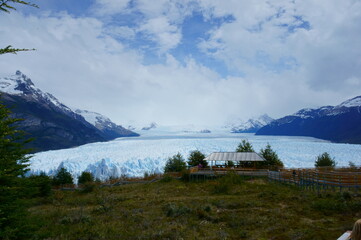 Fototapeta na wymiar Perito Moreno Glacier nearest Viewpoint