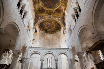 Fototapeta na wymiar Basilica di San Nicola, Bari