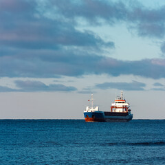 Fototapeta premium Blue cargo ship