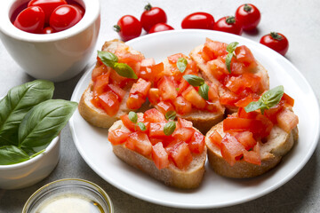 Włoskie przekąski bruschetta