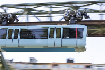 schwebebahn train wuppertal germany speeding © Tobias Arhelger