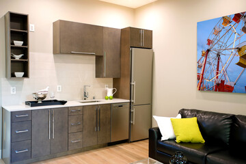 Family room design with wet bar nook