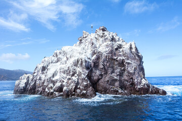 Fototapeta na wymiar Ship Rock Catalina Island