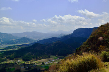 Fototapeta na wymiar 伐株山から玖珠の町