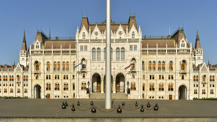Fototapeta na wymiar Beautiful segments of the hungarian parliament in Budapest