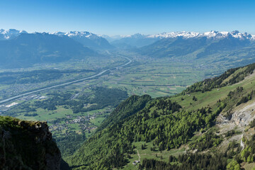 Blick auf Rheintal Ebene vom Hoher Kasten Berg